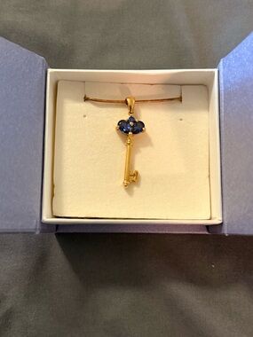 Vintage 3 Stone Tanzanite Gold Key Pendant Necklace - NEW IN BOX